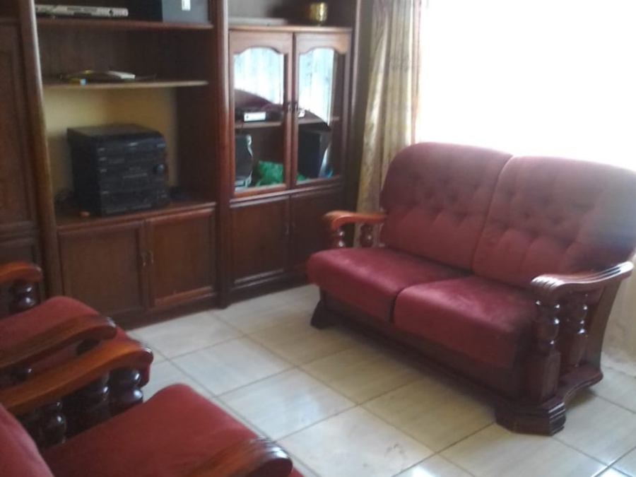 4 Bedroom Property for Sale in Rocklands Free State